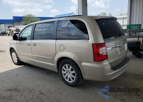 2013 Chrysler Town & Country Touring z USA, uszkodzony, nr VIN 2C4RC1BG5DR518034